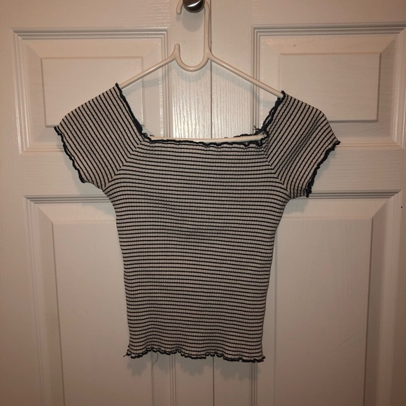 Off the shoulder black and white stripes top - Picture 2 of 2